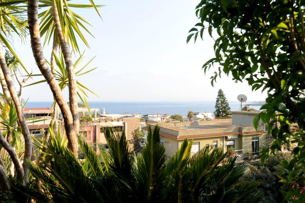 Terrazza Pavone Apartment Aci Castello Room photo